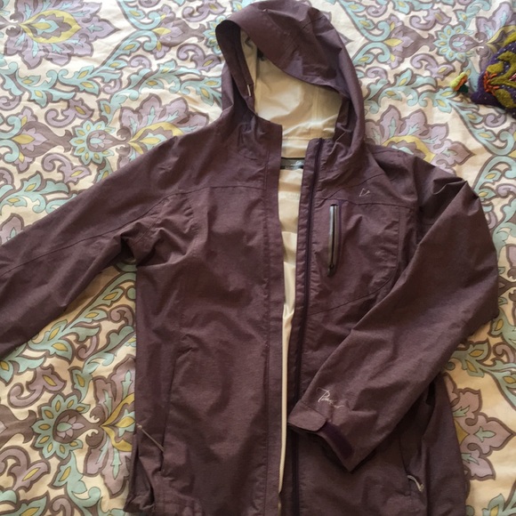 Light packable rain coat - Picture 1 of 6